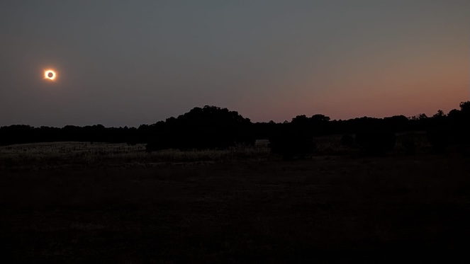 Landschap met eclips.